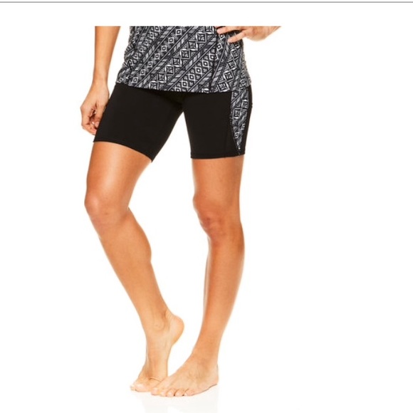 gaiam yoga shorts